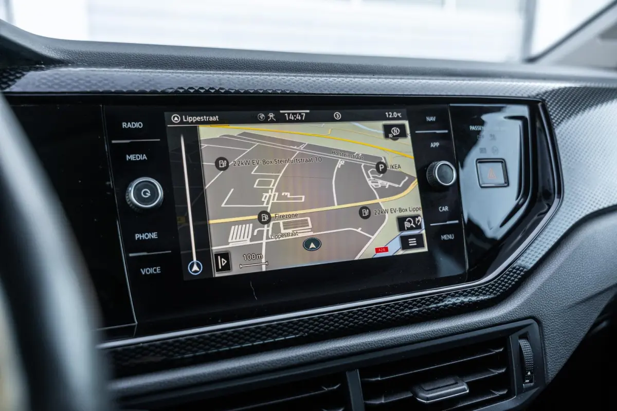 1.0 TSI 95pk Life | Navigatie | Parkeersensoren Voor + Achter | App Connect | Adaptieve Cruise Control