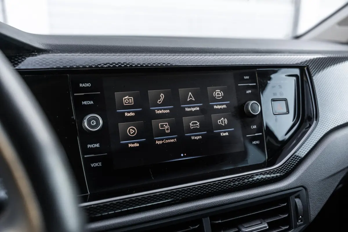 1.0 TSI 95pk Life | Navigatie | Parkeersensoren Voor + Achter | App Connect | Adaptieve Cruise Control