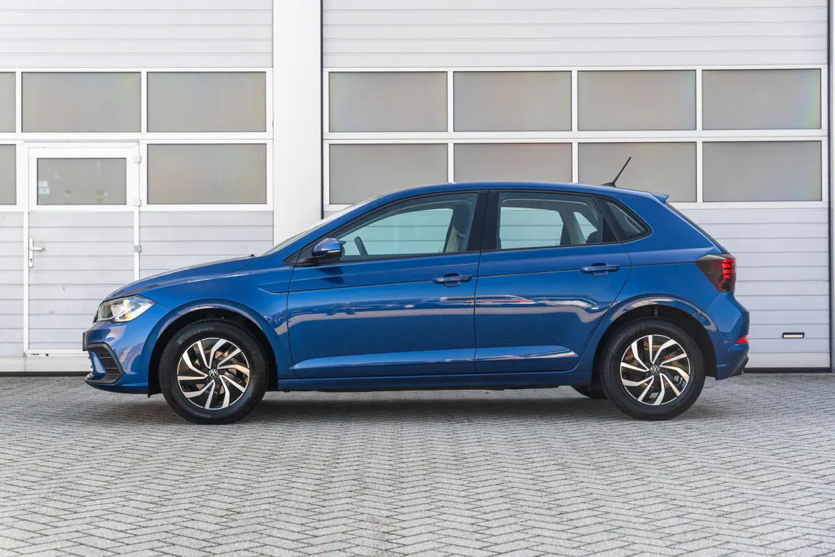 1.0 TSI 95pk Life | Navigatie | Parkeersensoren Voor + Achter | App Connect | Adaptieve Cruise Control