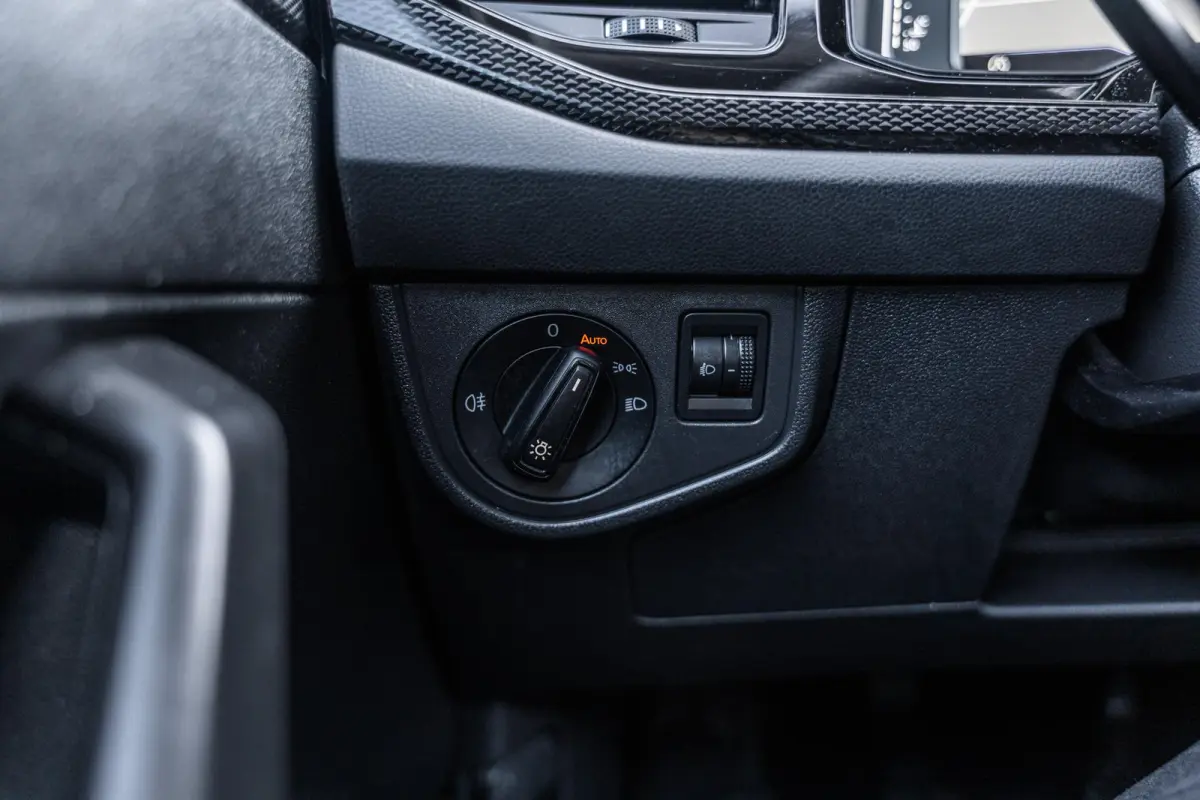 1.0 TSI 95pk Life | Navigatie | Parkeersensoren Voor + Achter | App Connect | Adaptieve Cruise Control
