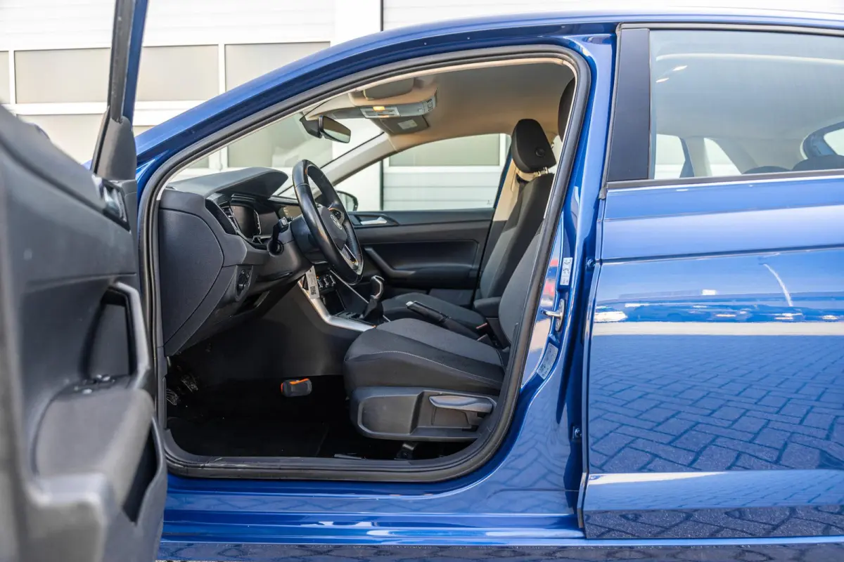 1.0 TSI 95pk Life | Navigatie | Parkeersensoren Voor + Achter | App Connect | Adaptieve Cruise Control