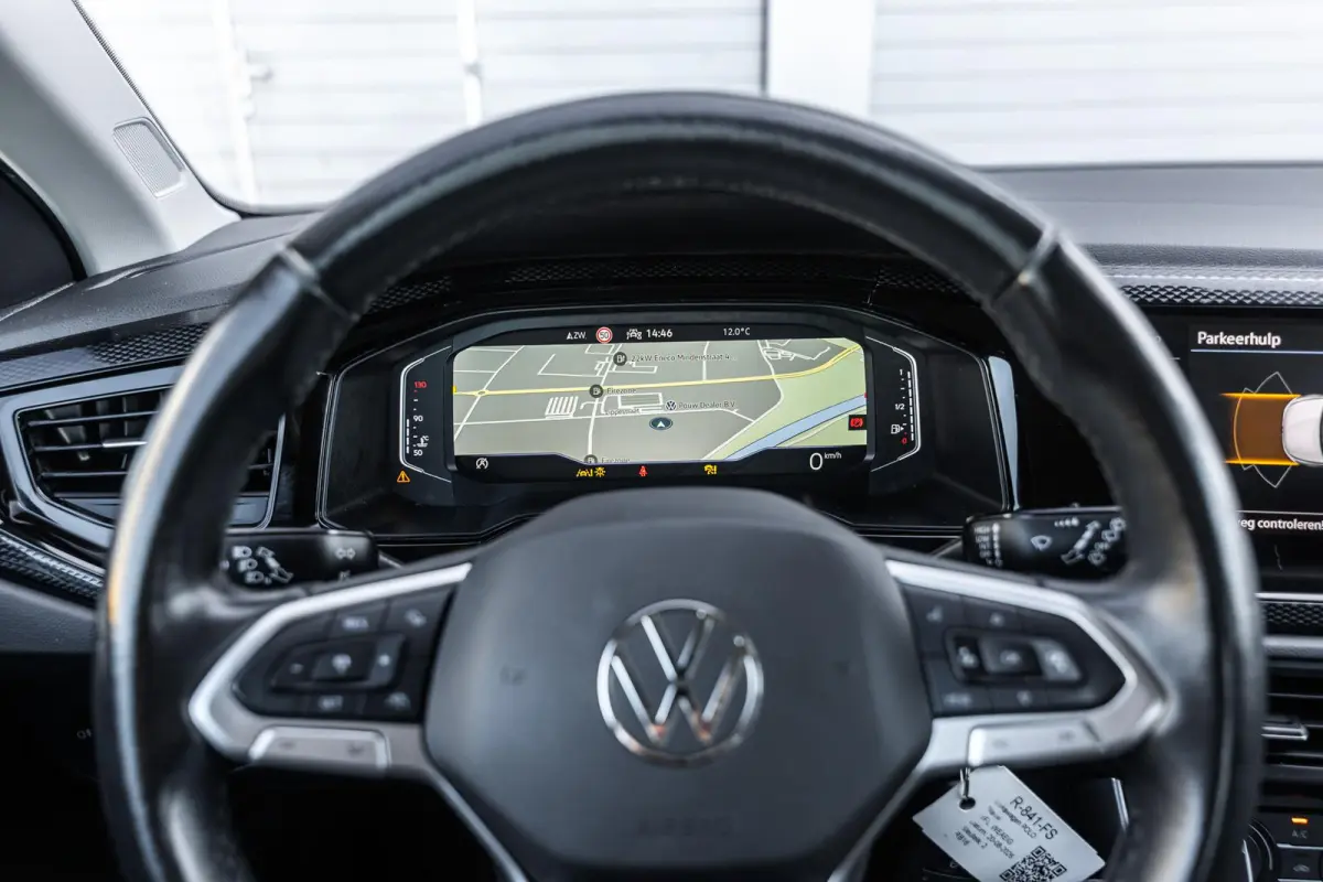 1.0 TSI 95pk Life | Navigatie | Parkeersensoren Voor + Achter | App Connect | Adaptieve Cruise Control