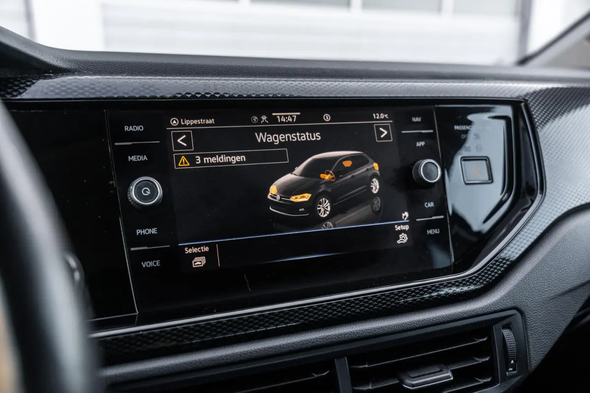 1.0 TSI 95pk Life | Navigatie | Parkeersensoren Voor + Achter | App Connect | Adaptieve Cruise Control