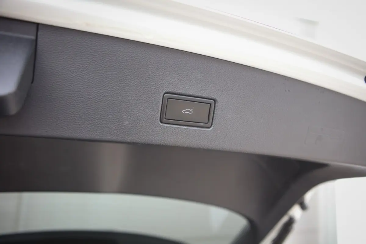 1.5 TSI Sport R-line | Pano | Trekhaak | Virtual Dash |