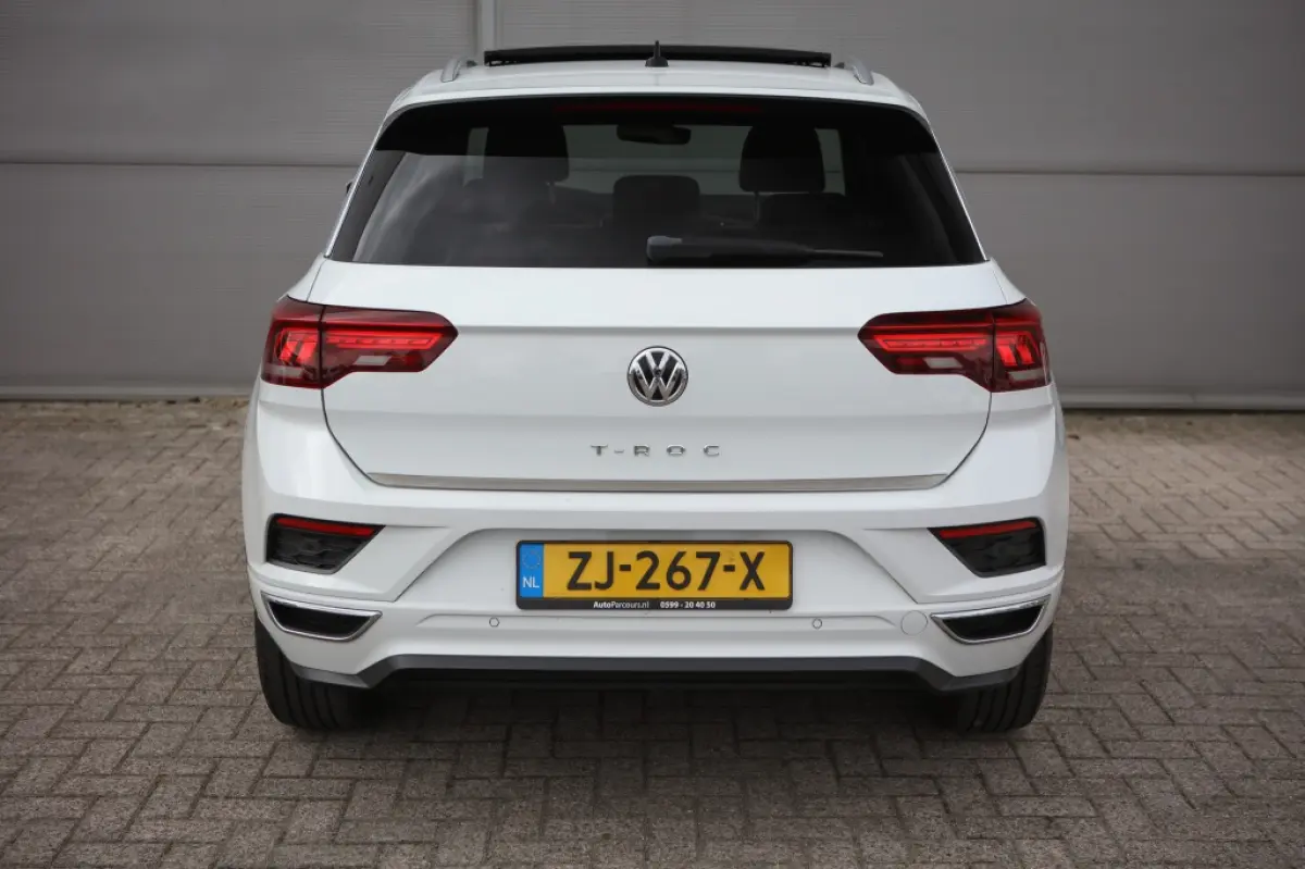 1.5 TSI Sport R-line | Pano | Trekhaak | Virtual Dash |