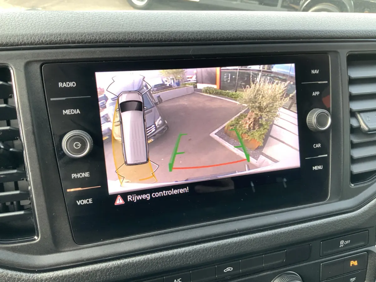 35 2.0 TDI L3H2 Automaat Airco Cruise Camera Opstap 3 Zits Navi Euro 6 Schade aan Dorpel L