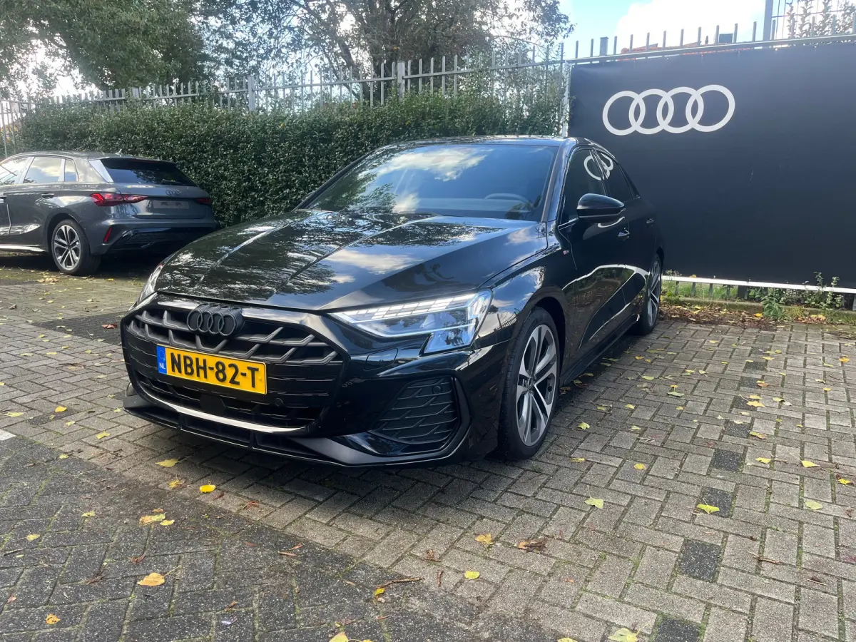 35 TFSI S edition | 18 inch velgen | Sonos | Tech plus | Optiek zwart | Lichtpakket | Lendesteunen |