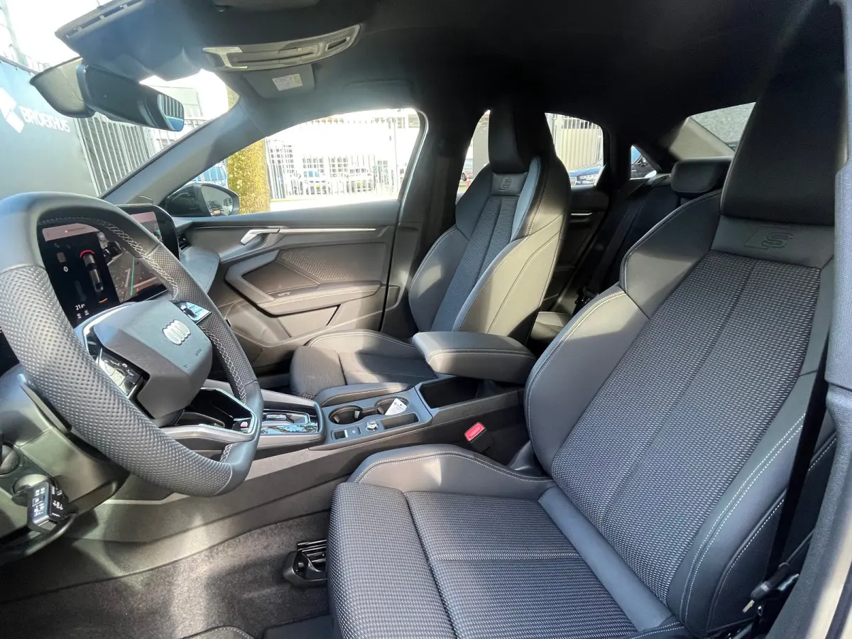 35 TFSI S edition | 18 inch velgen | Sonos | Tech plus | Optiek zwart | Lichtpakket | Lendesteunen |