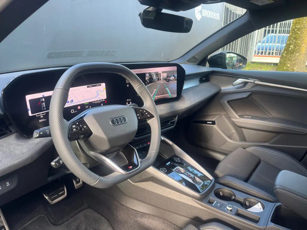 35 TFSI S edition | 18 inch velgen | Sonos | Tech plus | Optiek zwart | Lichtpakket | Lendesteunen |