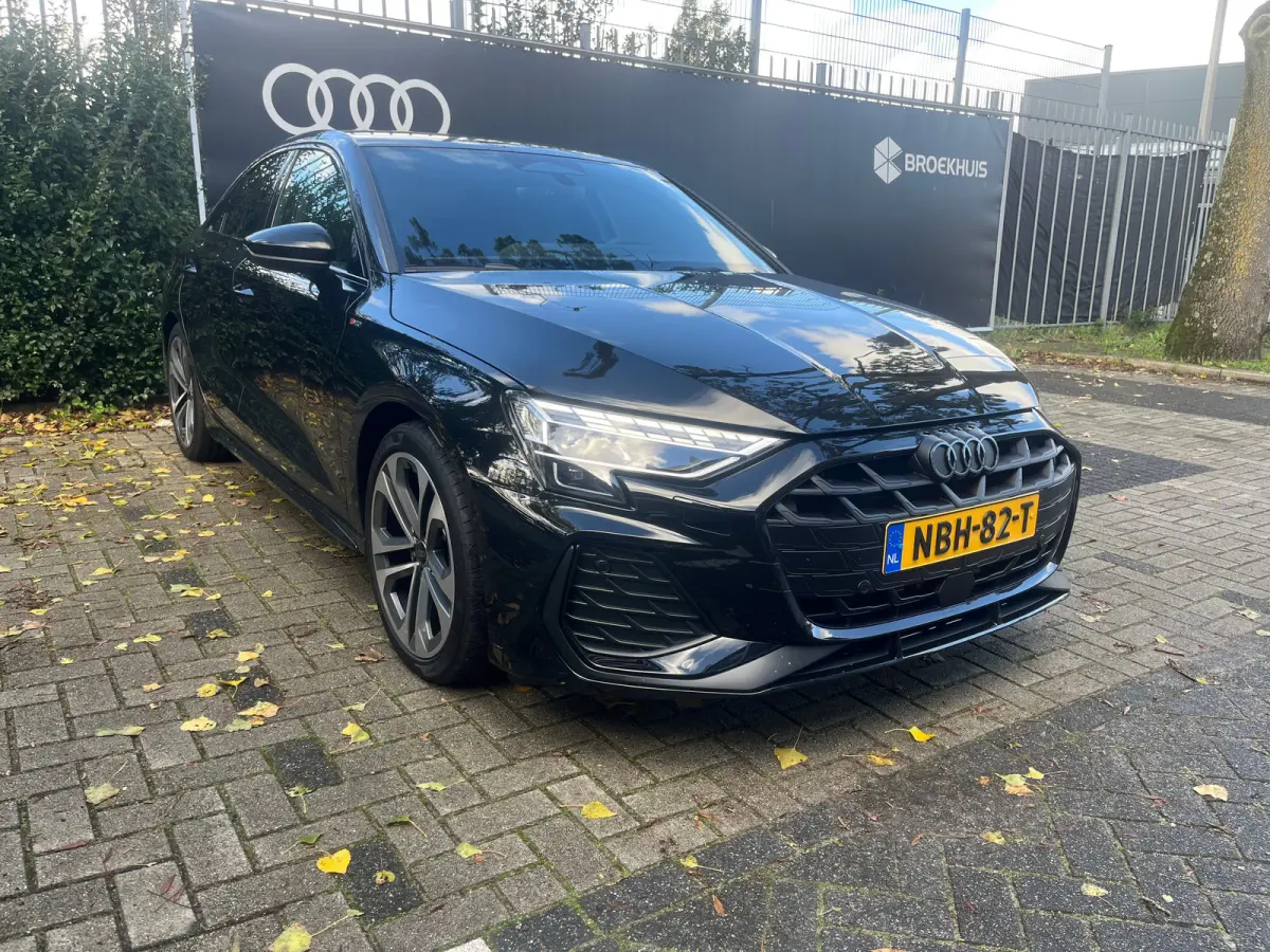 35 TFSI S edition | 18 inch velgen | Sonos | Tech plus | Optiek zwart | Lichtpakket | Lendesteunen |