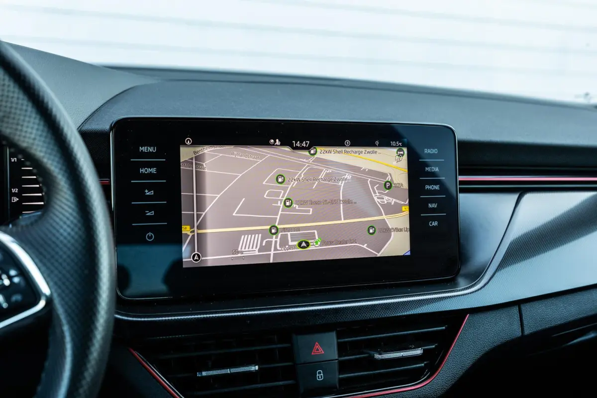 1.0 TSI 110pk Sport Business | Navigatie | Climate Control  | App Connect | Adaptieve Cruise Control