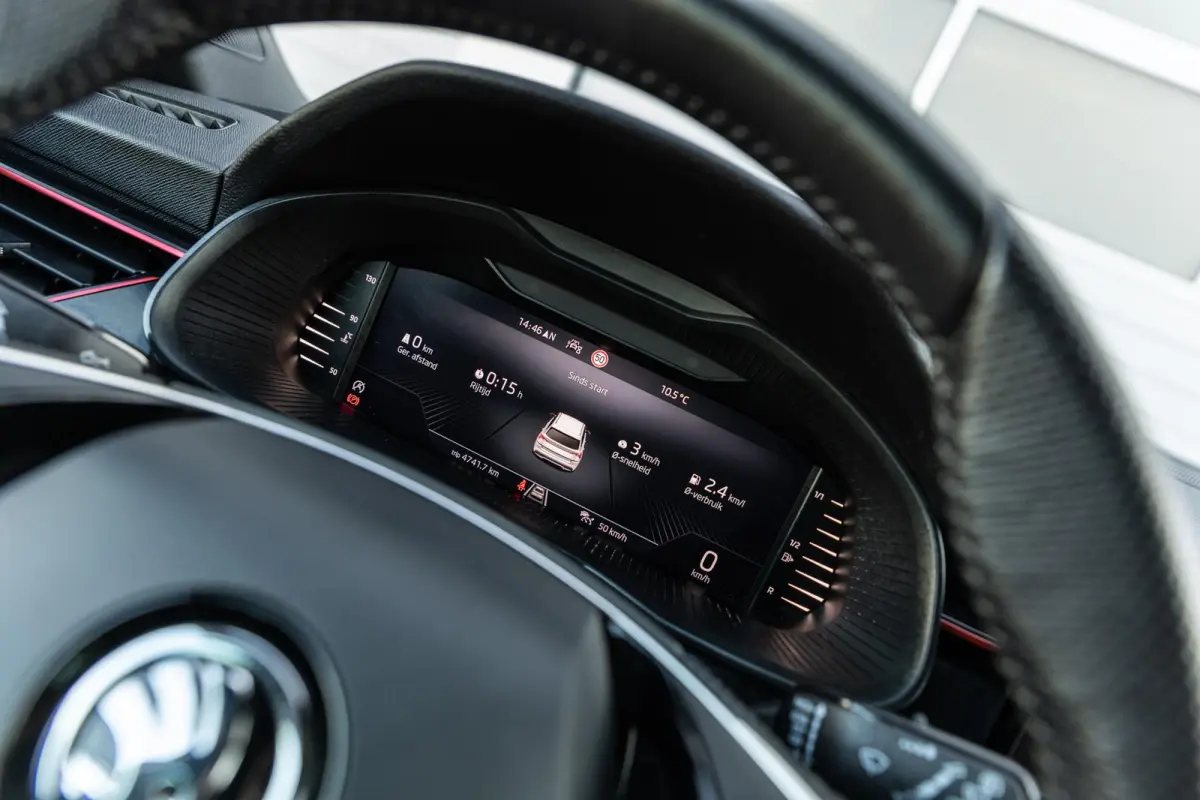 1.0 TSI 110pk Sport Business | Navigatie | Climate Control  | App Connect | Adaptieve Cruise Control