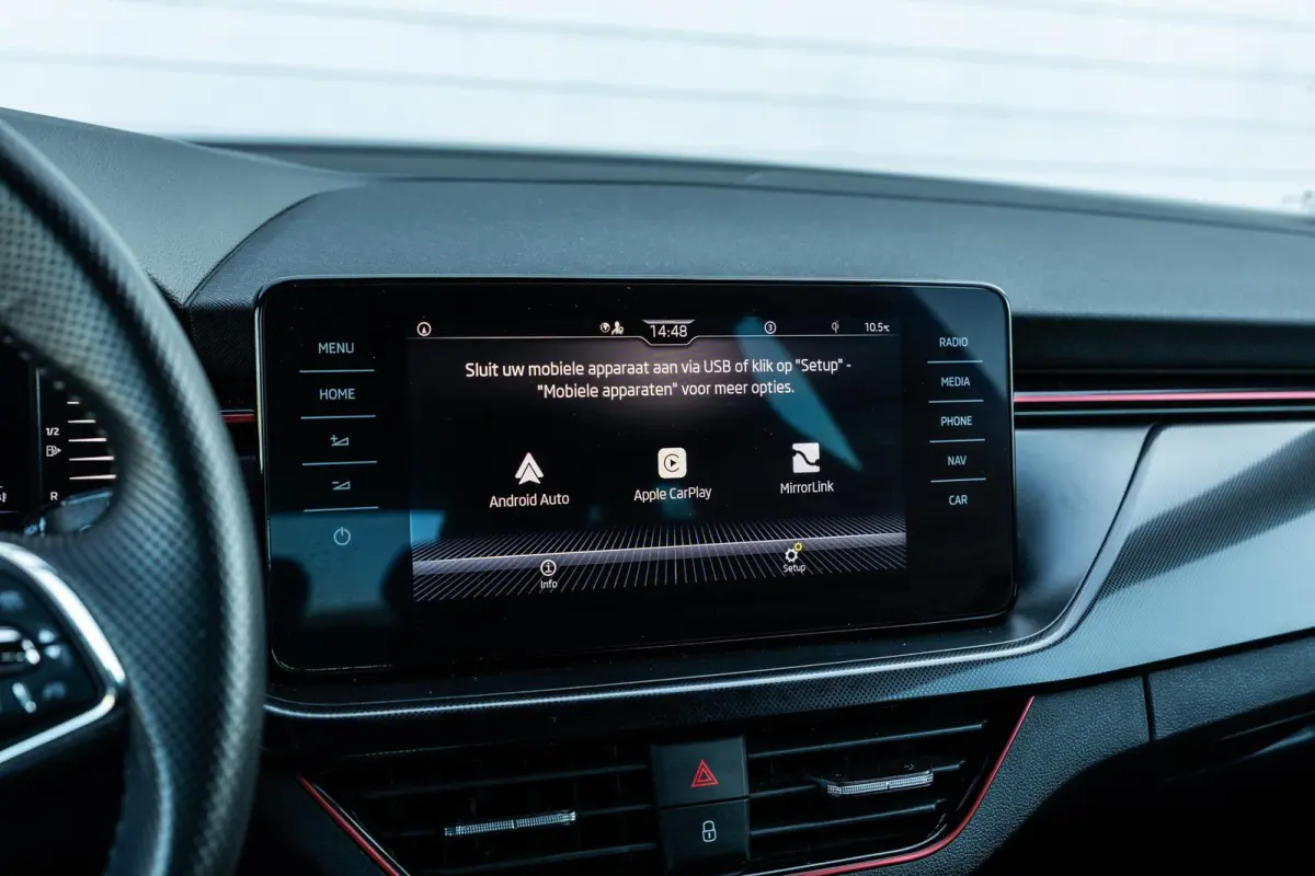 1.0 TSI 110pk Sport Business | Navigatie | Climate Control  | App Connect | Adaptieve Cruise Control