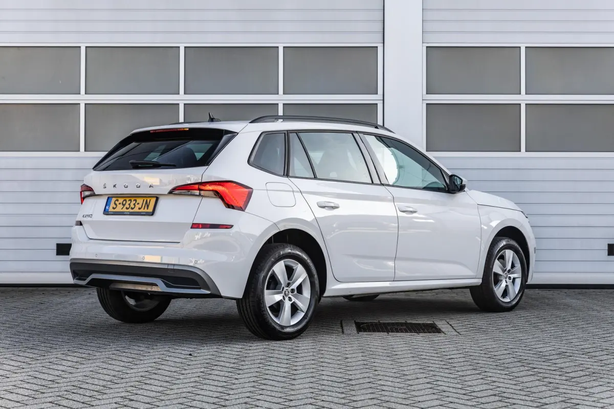 1.0 TSI 110pk Sport Business | Navigatie | Climate Control  | App Connect | Adaptieve Cruise Control
