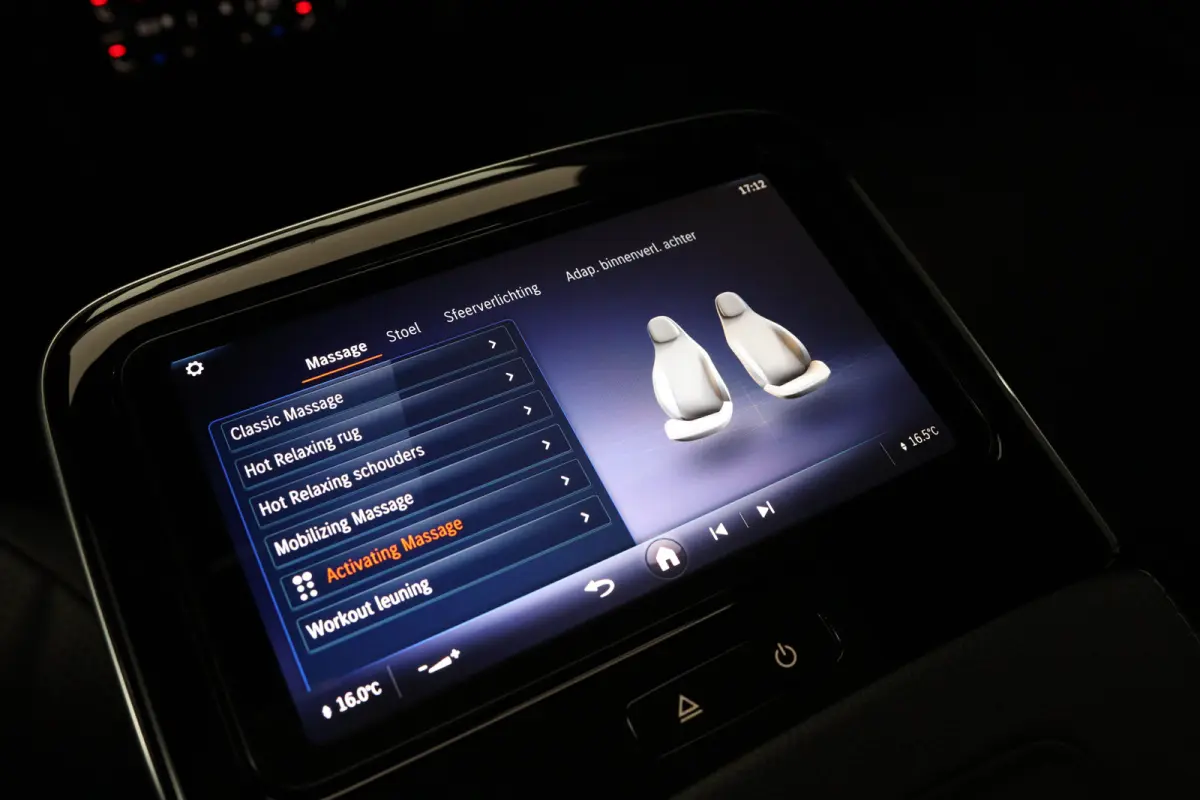 450+ Business Line 108 kWh | Open Dak | Luxe Leder | Memory Zetels | Burmester | Massage | HUD | LED | BLIS | 360 Camera | Stoelverwarming/Koeling | Navi | Clima