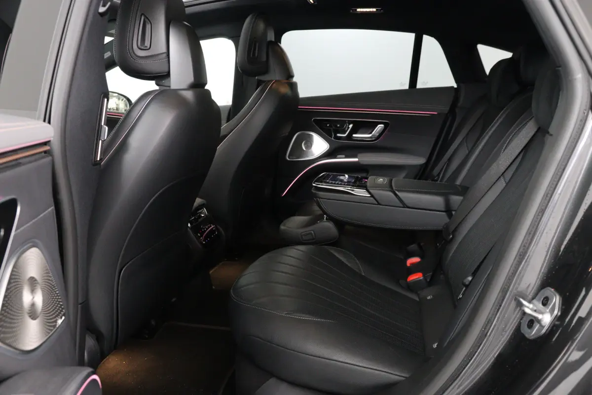 450+ Business Line 108 kWh | Open Dak | Luxe Leder | Memory Zetels | Burmester | Massage | HUD | LED | BLIS | 360 Camera | Stoelverwarming/Koeling | Navi | Clima