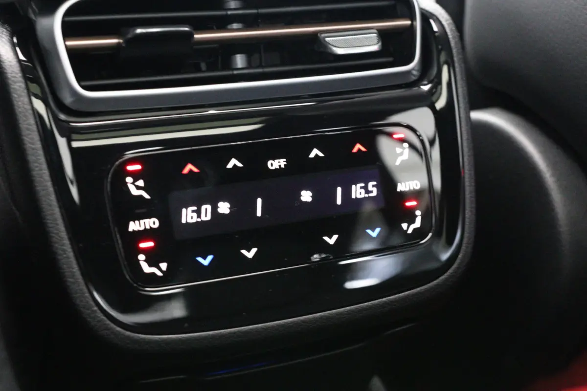 450+ Business Line 108 kWh | Open Dak | Luxe Leder | Memory Zetels | Burmester | Massage | HUD | LED | BLIS | 360 Camera | Stoelverwarming/Koeling | Navi | Clima