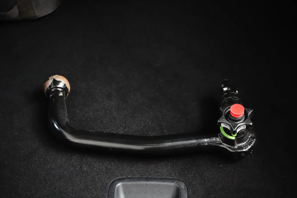 Plus AWD 77.4 kWh | Schuif-/hefdak elektrisch (Glas) | Automaat | Trekhaak 1.600 kg | Stoelverwarming/ventilatie voor | Adaptieve Cruise Control | Android Auto | Apple Carplay |