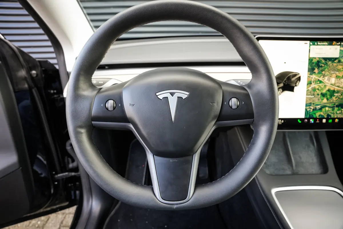 Long Range AWD 75 kWh | Full sellf driving | Navi | ACC | Boost | Camera | Org. NL |