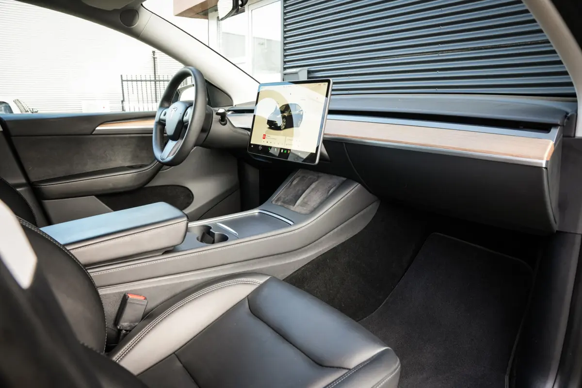 Long Range AWD 75 kWh | Full sellf driving | Navi | ACC | Boost | Camera | Org. NL |