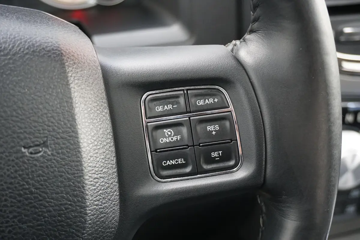 1500 5.7 V8 4x4 Crew Cab 5'7 Limited * €47.055 FISCAAL * LPG + PANO / LUCHTVERING / STOELVENTILATIE / ALPINE / KLEPSYSTEEM