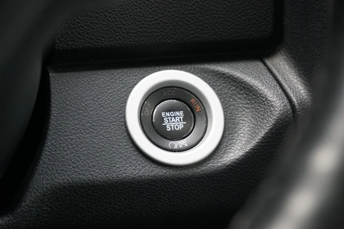 1500 5.7 V8 4x4 Crew Cab 5'7 Limited * €47.055 FISCAAL * LPG + PANO / LUCHTVERING / STOELVENTILATIE / ALPINE / KLEPSYSTEEM