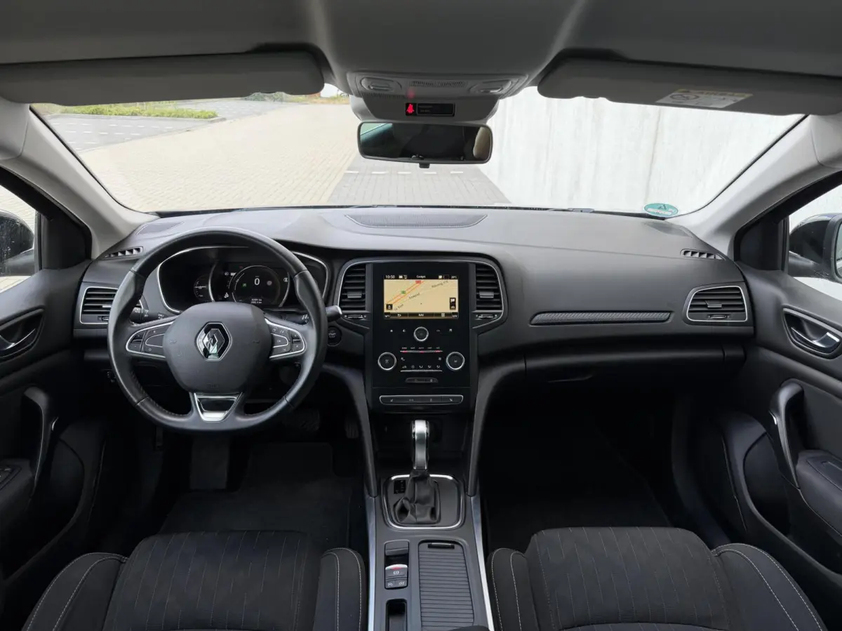 1.3 TCe Business | Stoelvw | Camera | Carplay