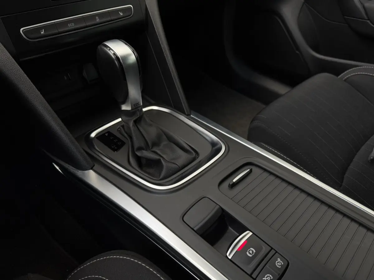1.3 TCe Business | Stoelverw | Camera | Carplay