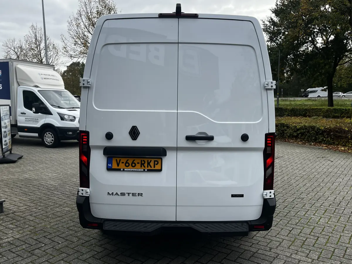 T35 L3H2 Advance long range 87 kWh 143pk | Trekhaak | Navi | Camera | 270gr. deuren | Betimmering | etc. etc.