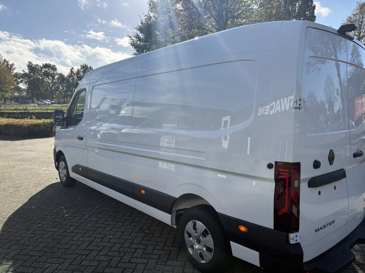 T35 L3H2 Advance long range 87 kWh 143pk | Trekhaak | Navi | Camera | 270gr. deuren | Betimmering | etc. etc.