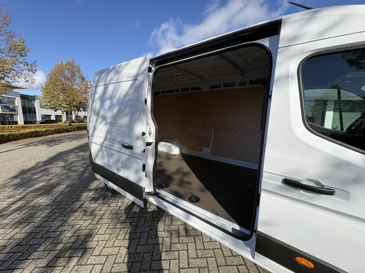 T35 L3H2 Advance long range 87 kWh 143pk | Trekhaak | Navi | Camera | 270gr. deuren | Betimmering | etc. etc.