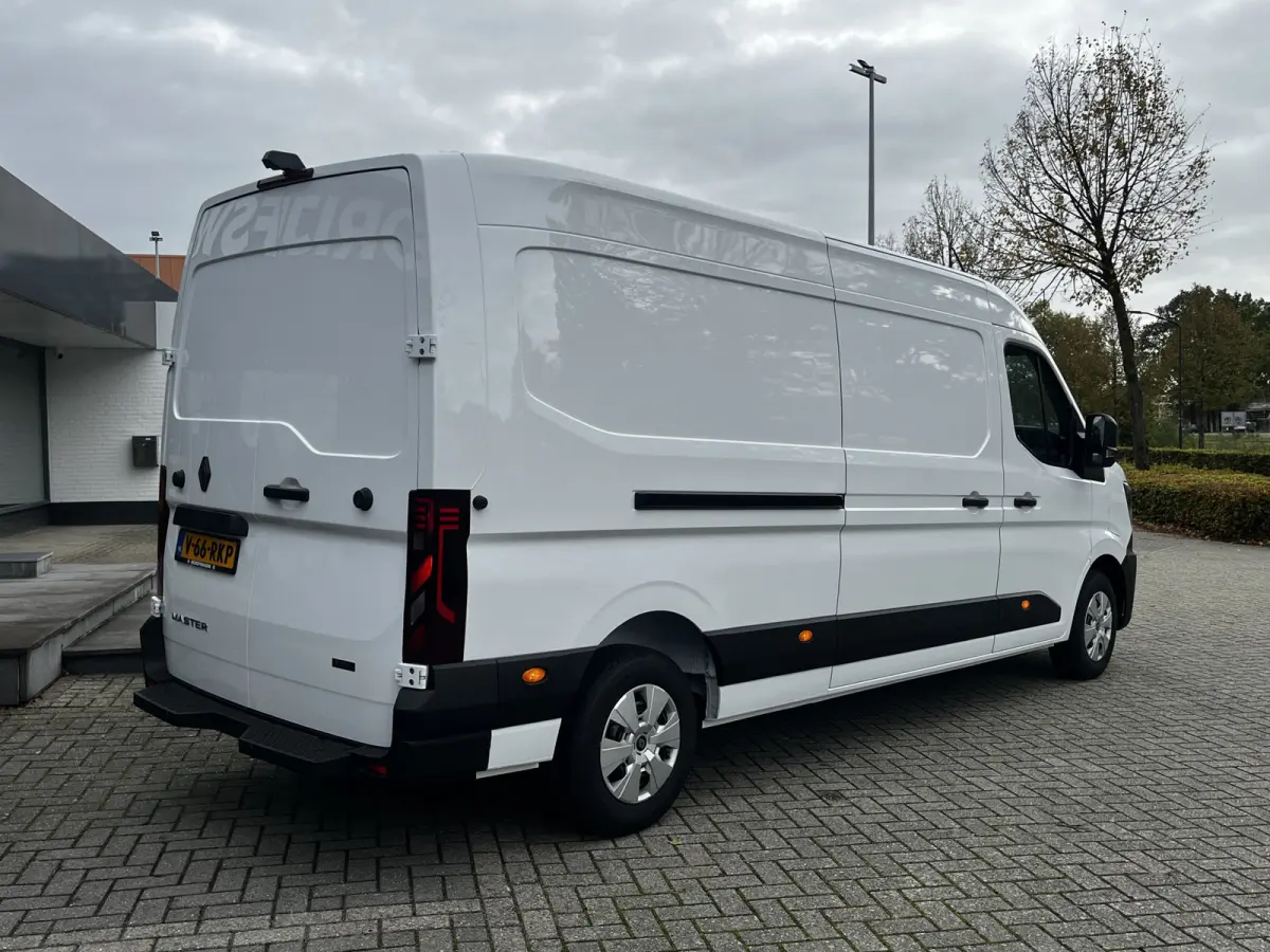 T35 L3H2 Advance long range 87 kWh 143pk | Trekhaak | Navi | Camera | 270gr. deuren | Betimmering | etc. etc.