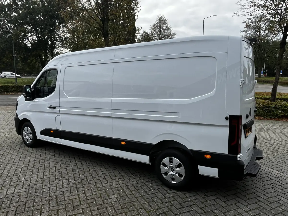 T35 L3H2 Advance long range 87 kWh 143pk | Trekhaak | Navi | Camera | 270gr. deuren | Betimmering | etc. etc.