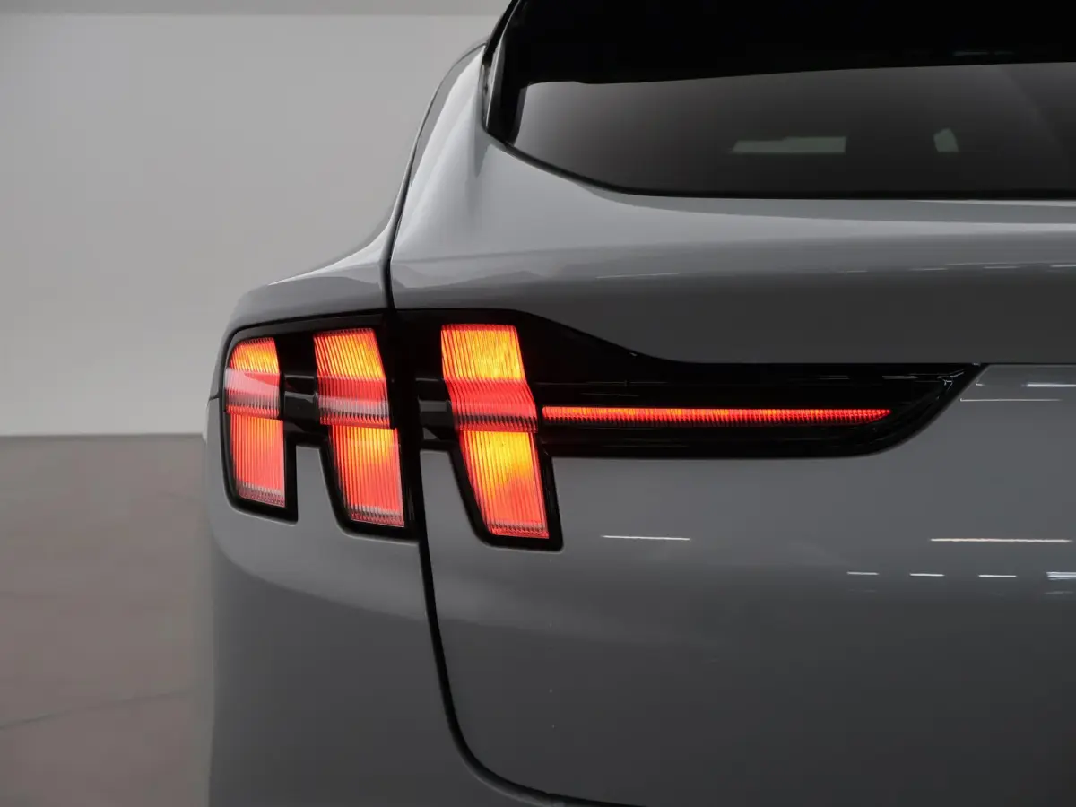 RWD 75 kWh *52.972 KM* + B&O | LEDER | 94% SOH | 360 CAMERA | STUUR/STOELVERWARMING