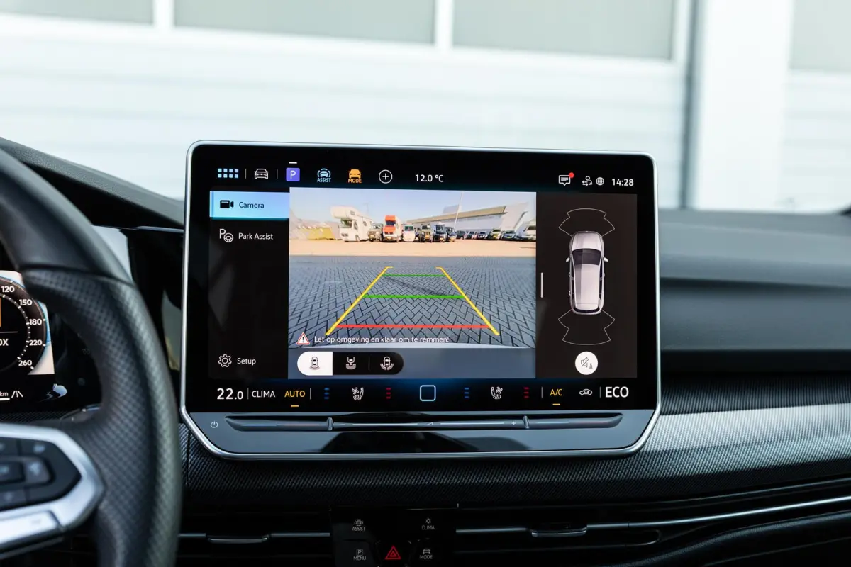 GTE 1.5 eHybrid 272pk | SoH 100% | Trekhaak | Panoramadak | Stoelverwarming/Verkoeling | Head-up Display | Leer | Camera