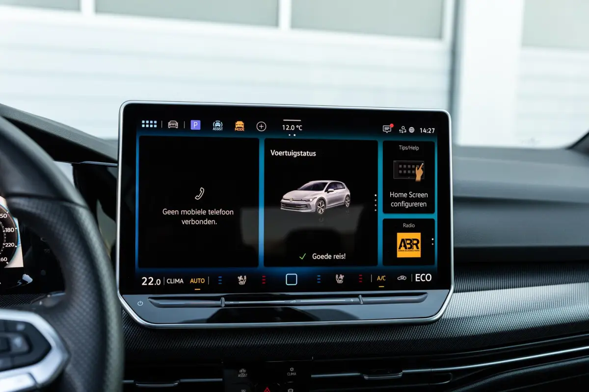 GTE 1.5 eHybrid 272pk | SoH 100% | Trekhaak | Panoramadak | Stoelverwarming/Verkoeling | Head-up Display | Leer | Camera