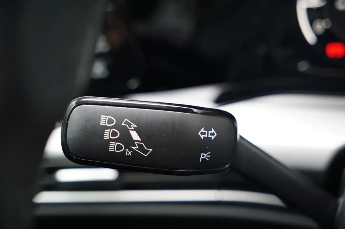 1.0 TSI 110pk Life | Navigatie | Apple Carplay & Android Auto | Adaptive Cruise