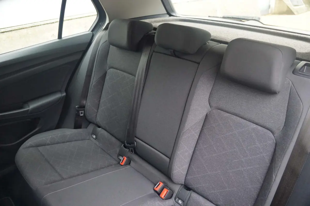 1.0 TSI 110pk Life | Navigatie | Apple Carplay & Android Auto | Adaptive Cruise