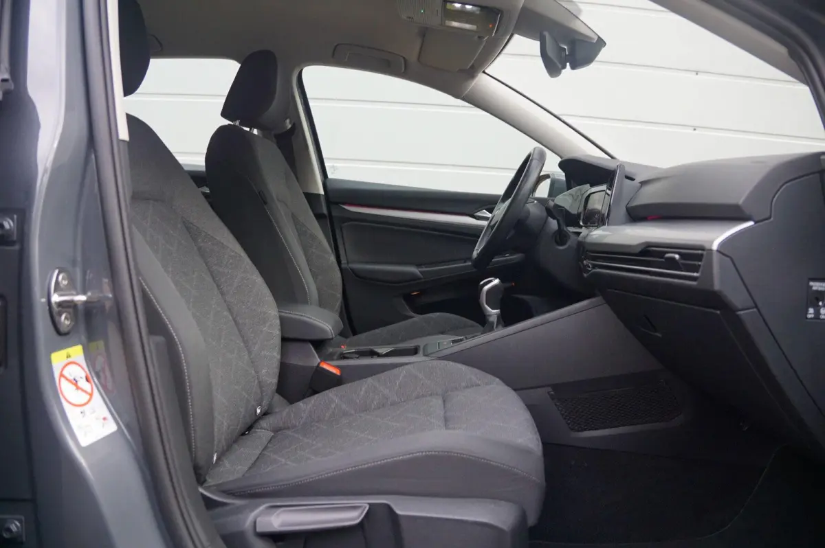 1.0 TSI 110pk Life | Navigatie | Apple Carplay & Android Auto | Adaptive Cruise