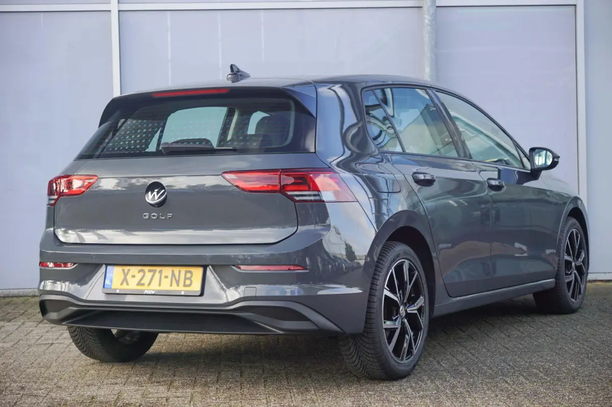 1.0 TSI 110pk Life | Navigatie | Apple Carplay & Android Auto | Adaptive Cruise