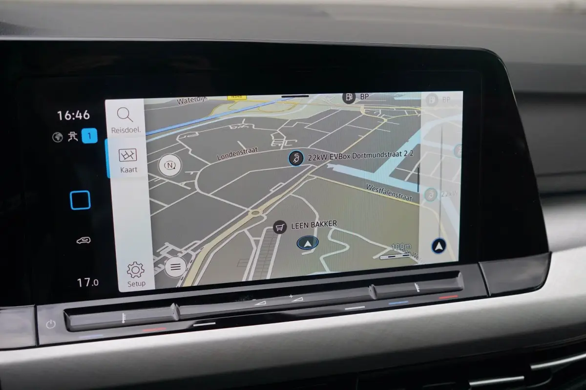 1.0 TSI 110pk Life | Navigatie | Apple Carplay & Android Auto | Adaptive Cruise