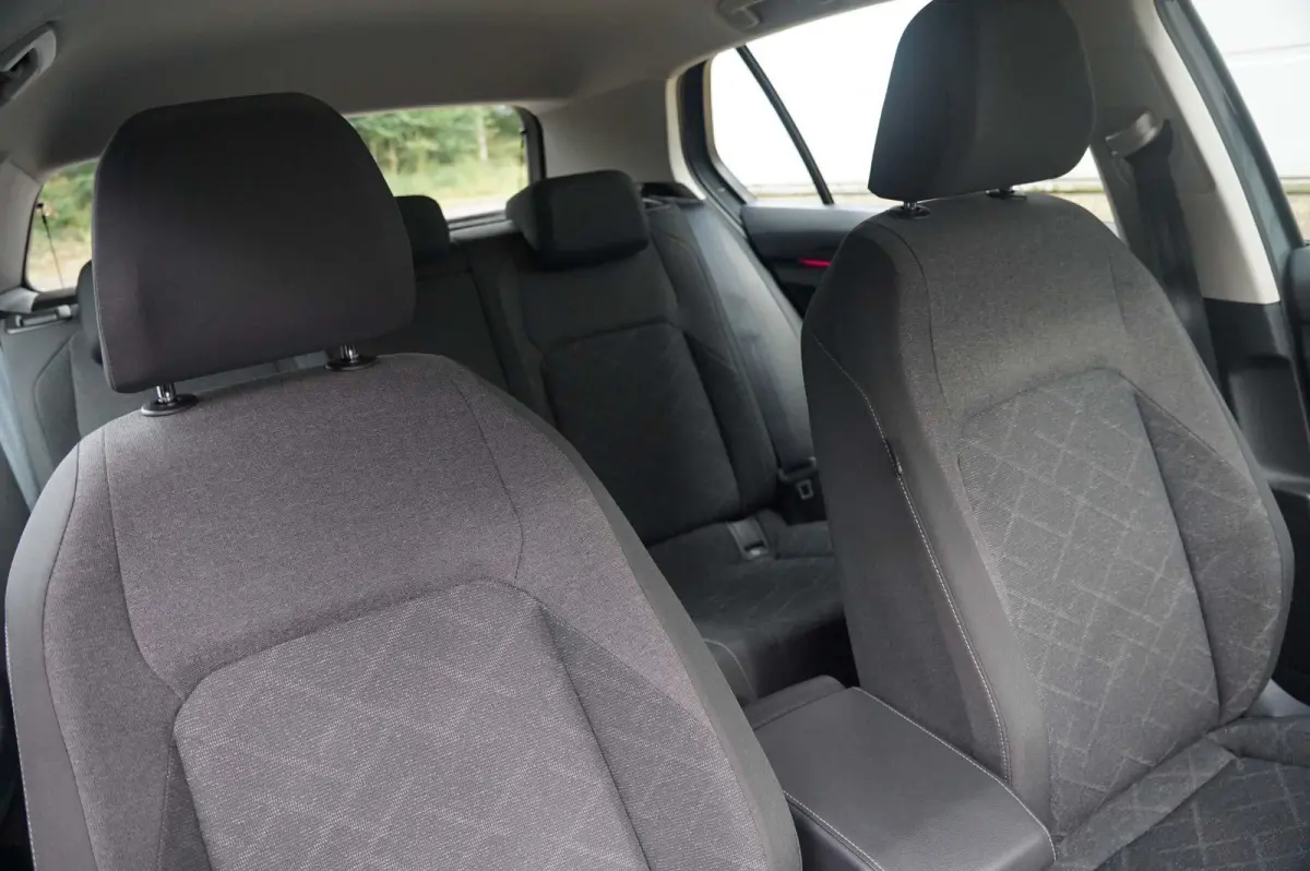1.0 TSI 110pk Life | Navigatie | Apple Carplay & Android Auto | Adaptive Cruise