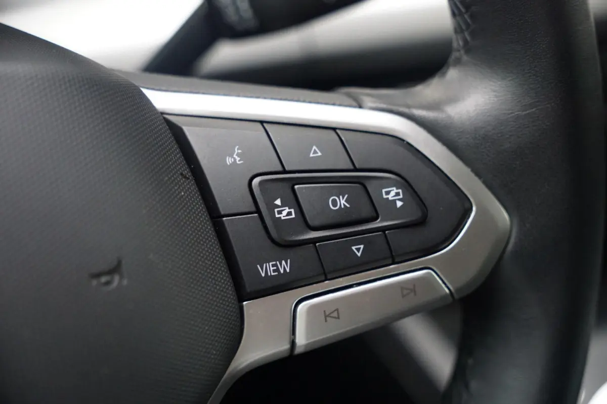 1.0 TSI 110pk Life | Navigatie | Apple Carplay & Android Auto | Adaptive Cruise