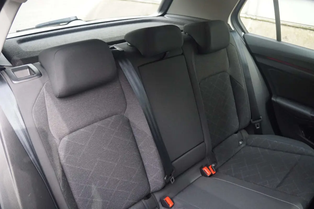 1.0 TSI 110pk Life | Navigatie | Apple Carplay & Android Auto | Adaptive Cruise
