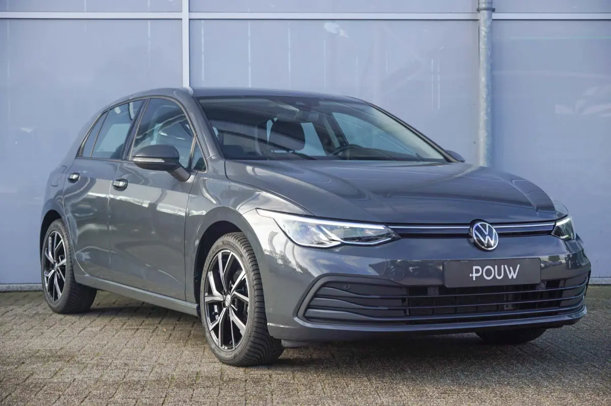 1.0 TSI 110pk Life | Navigatie | Apple Carplay & Android Auto | Adaptive Cruise
