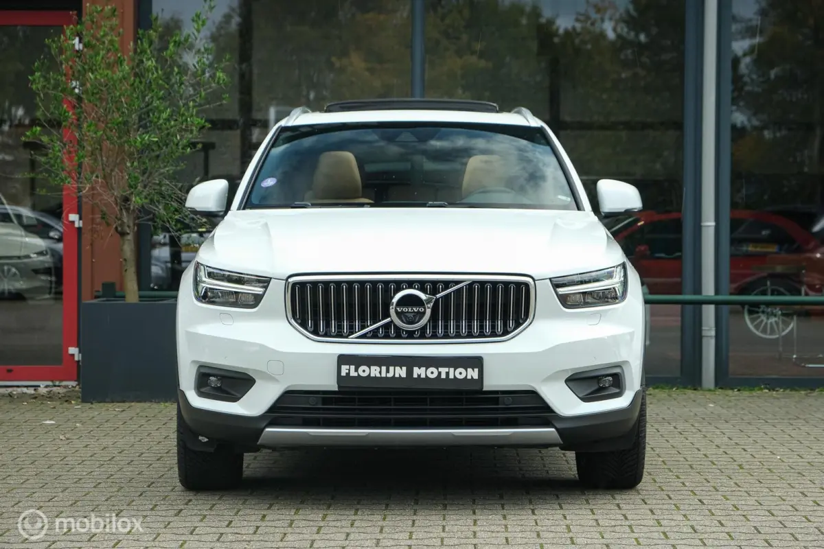 1.5 T5 Inscription | Pano | Harman Kardon | Stoel en stuurwielverw. | Memory stoelen | 360 camera | ACC | Adaptieve LEDlampen | Unieke KM | All Seasons