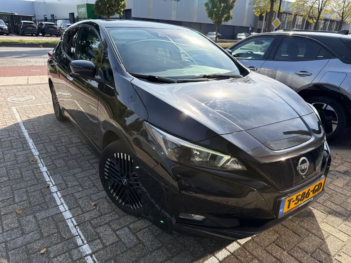 N-Connecta 40 kWh | Adaptive cruise control | Dode hoek detectie | 360 Camera | stoel verwarming | LMV 17" |