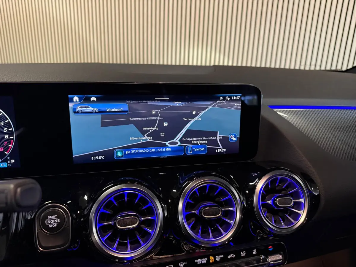 250e AMG STYLING-PANORAMA-NIGHT PAKKET-CAMERA-KEYLESS-BTW