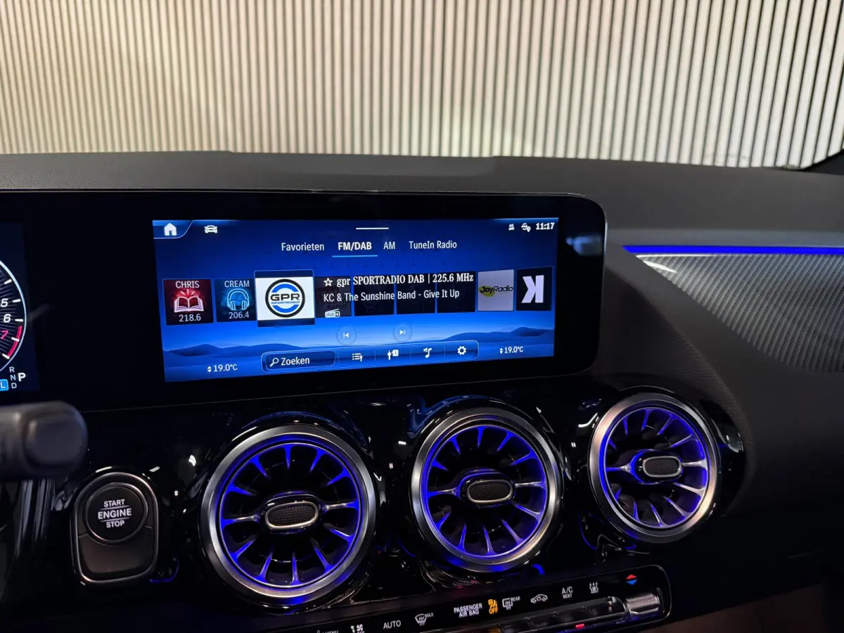 250e AMG STYLING-PANORAMA-NIGHT PAKKET-CAMERA-KEYLESS-BTW