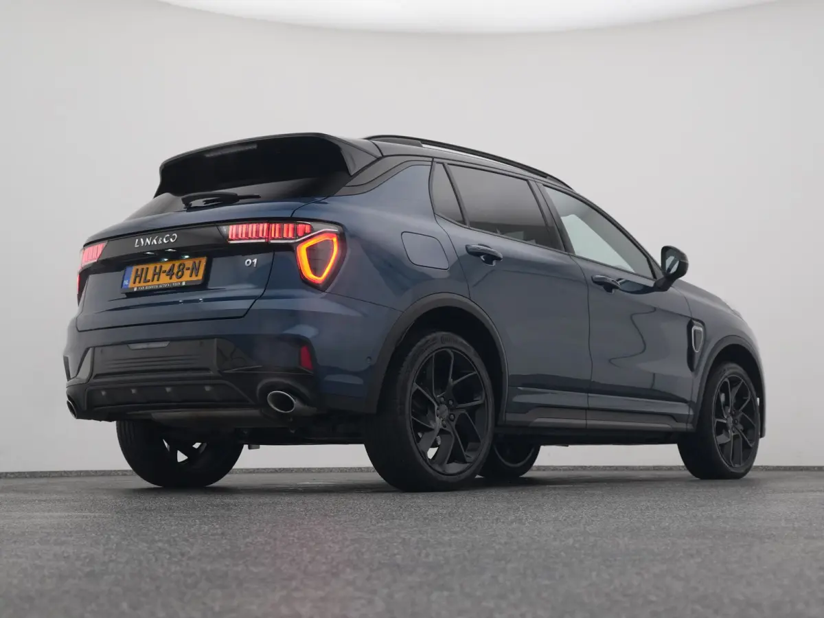 1.5 Plug-in Hybrid | 360° | BLACK | ZWARTE HEMEL | STUURVERWARMING | NLD AUTO
